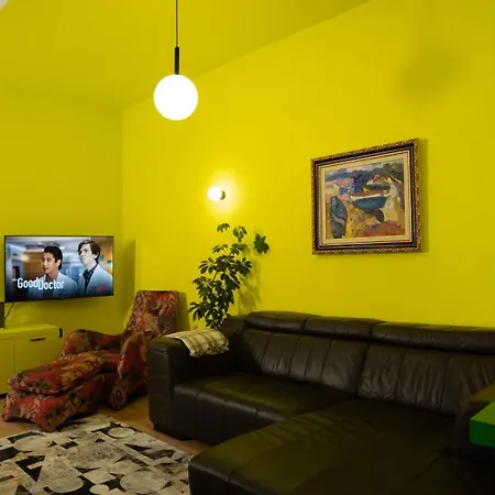 Accomodo Central Apt Suite Tirana Exterior photo
