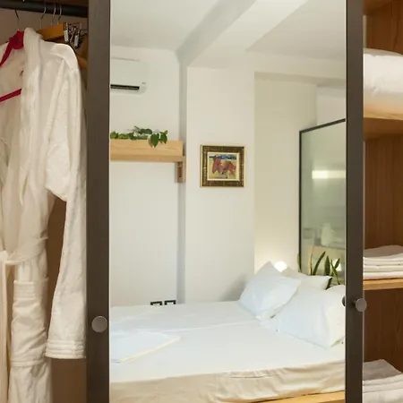 Accomodo Central Apt Suite Tirana Exterior photo